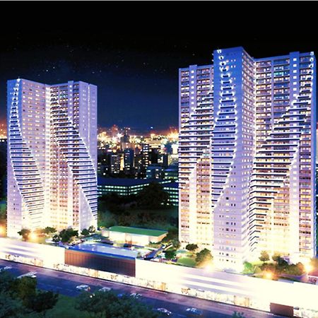 Grass Residences Rendezvous Sm North Edsa Qc Манила Экстерьер фото