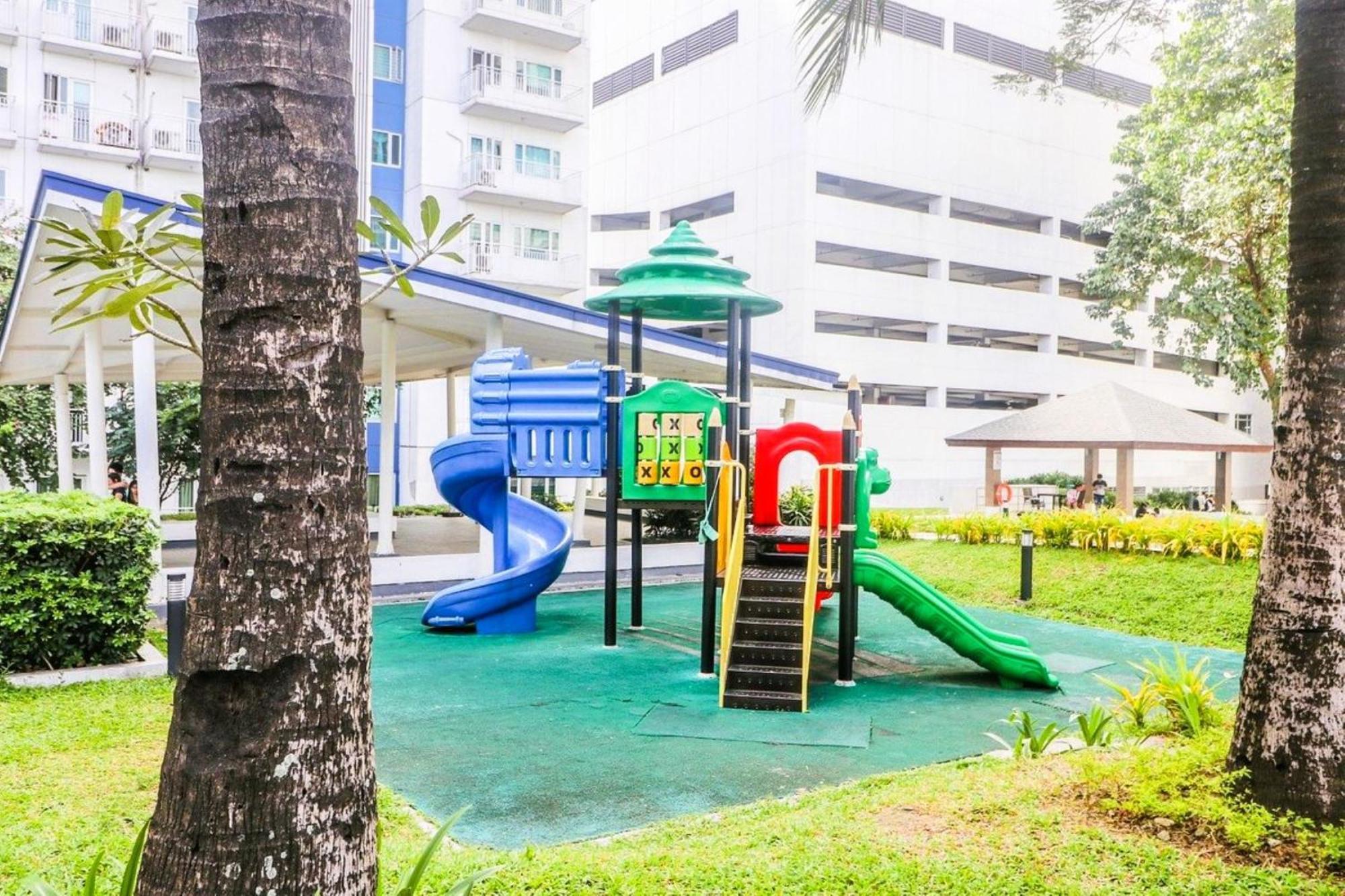 Grass Residences Rendezvous Sm North Edsa Qc Манила Экстерьер фото